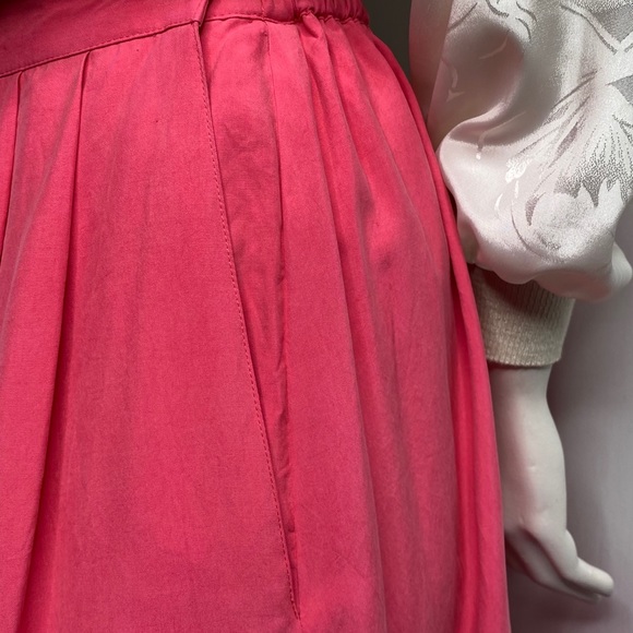 Vintage Silk Skirt, Early 00’s Era. - Picture 5 of 9